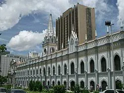 UNIVERSIDAD CARACAS