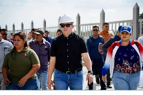 Gobernador Planta de Cemento