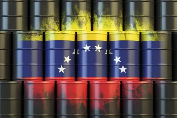 tsize_600x400_venezuela-encuentra-vias-para-vender-su-petroleo-pese-a-presion-de-trump