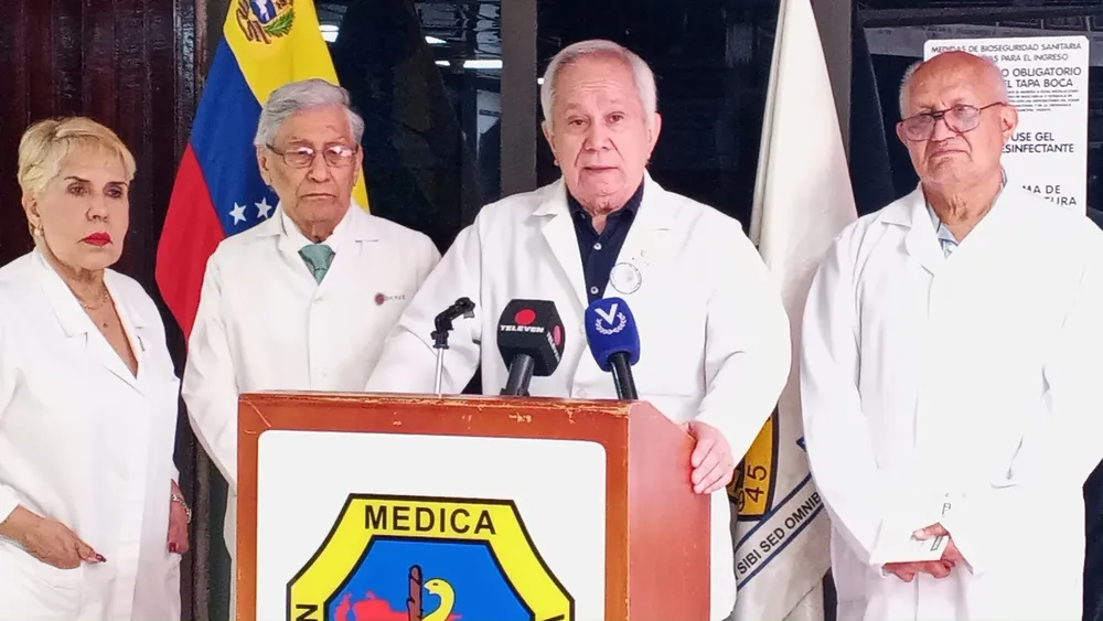 Douglas León Natera