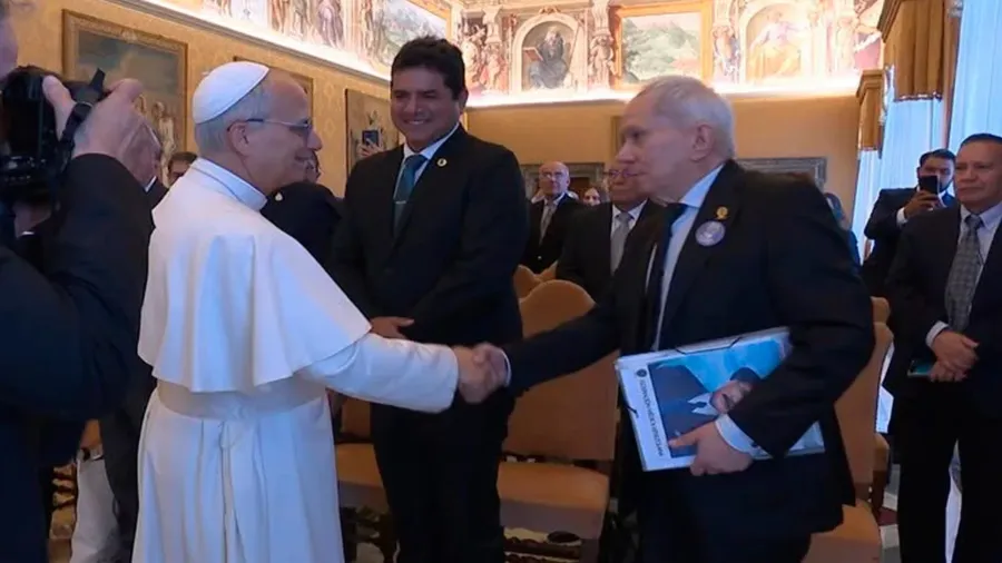 Papa León recibió a DLN