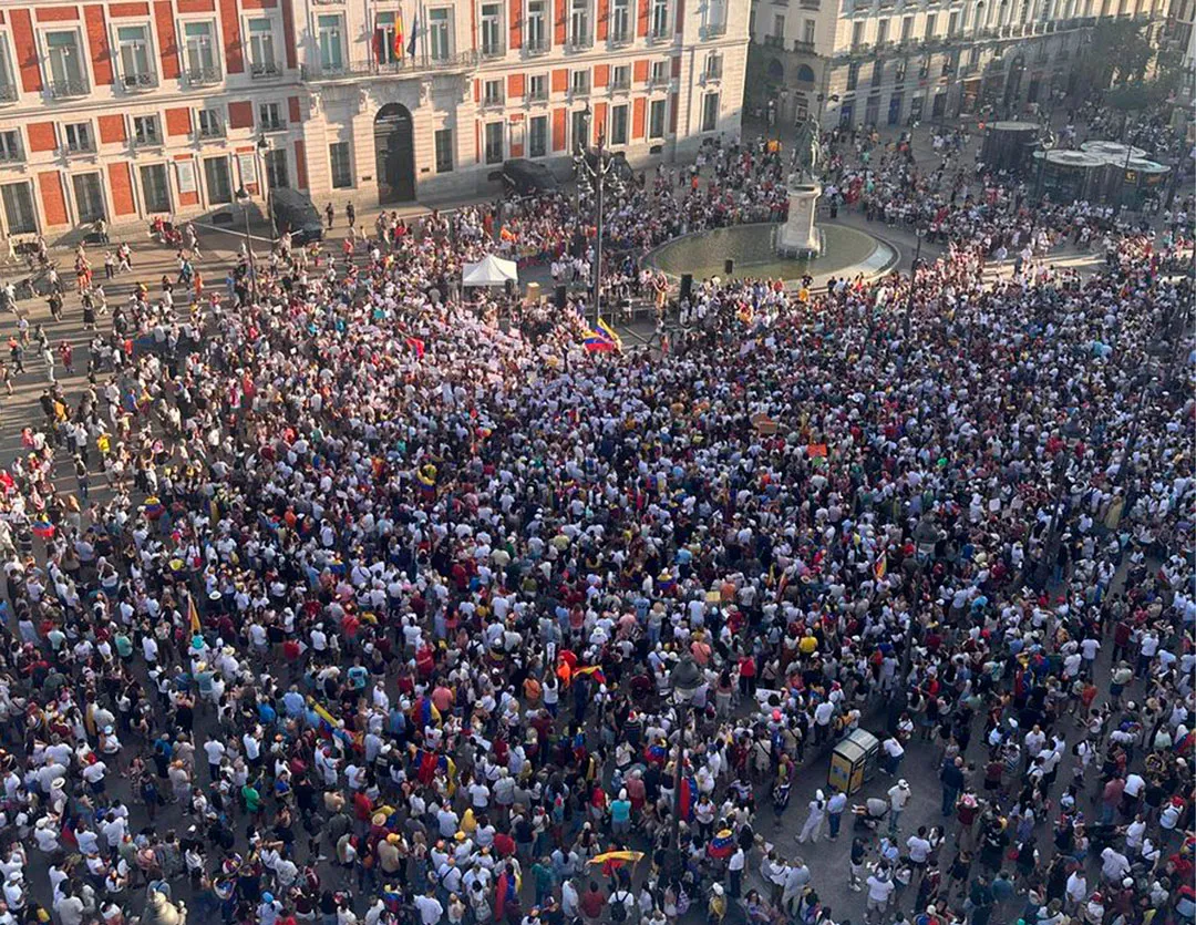 Puerta-del-Sol-Madrid3