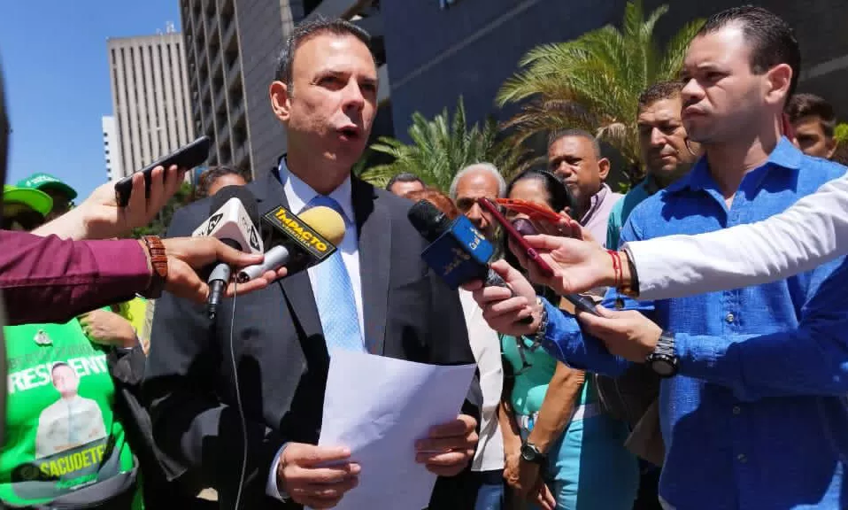Roberto Enríquez 2