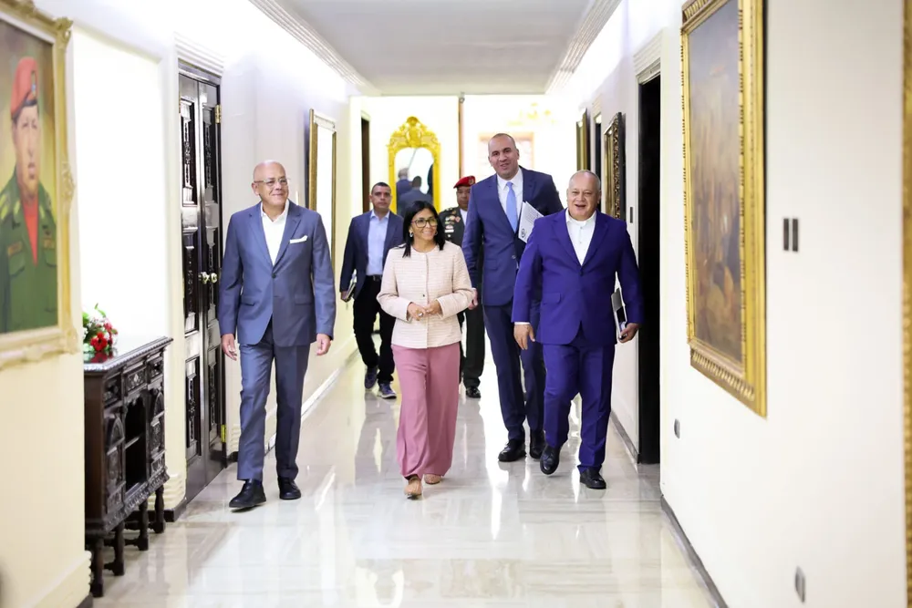 Jorge-Rodriguez-Delcy-Rodriguez-Larry-Davoe-Diosdado-Cabello