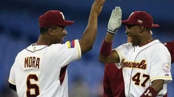Mora y Chavez