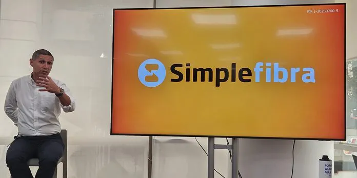 EUMIR-ESTEBAN-GERENTE-SIMPLE