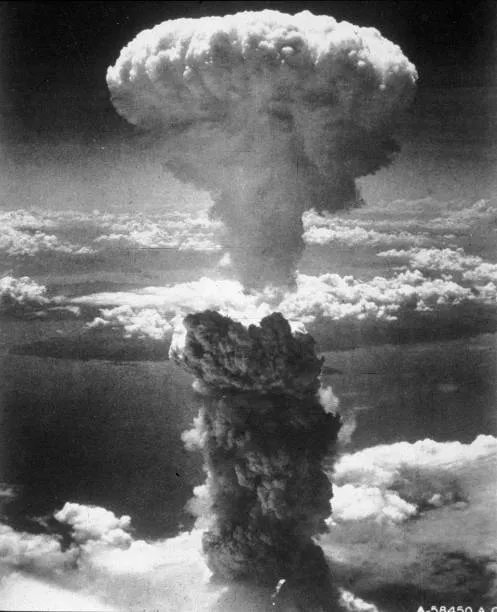 BOMBA ATOMICA