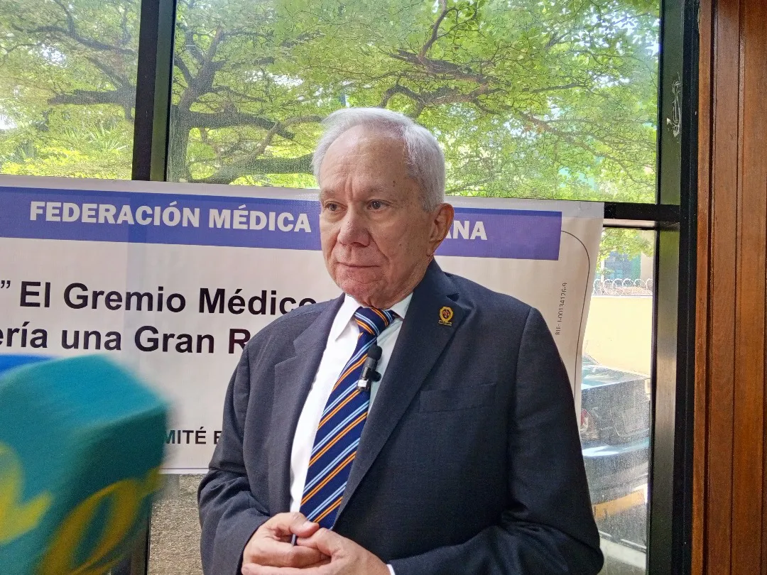 Douglas León Natera