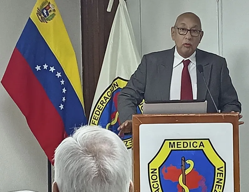 Dr Tulio González