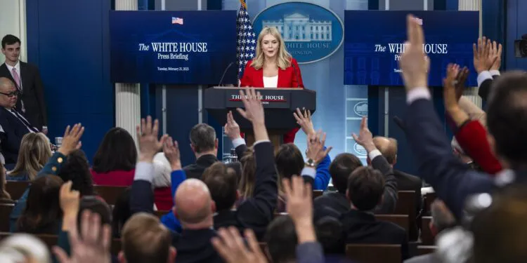 Casa-Blanca-Trump-fija-posicion-y-ratifica-a-Grenell