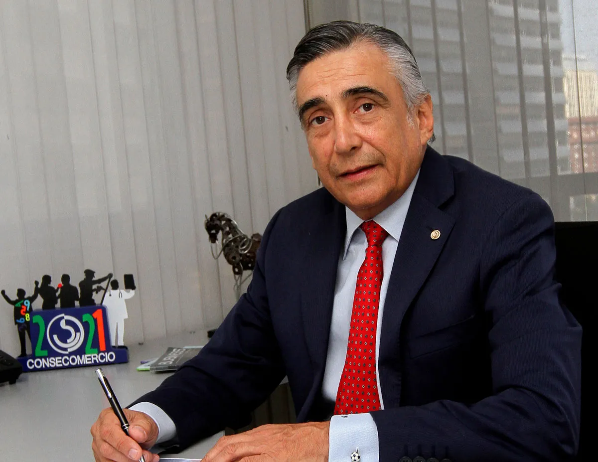 Gustavo-Valecillos