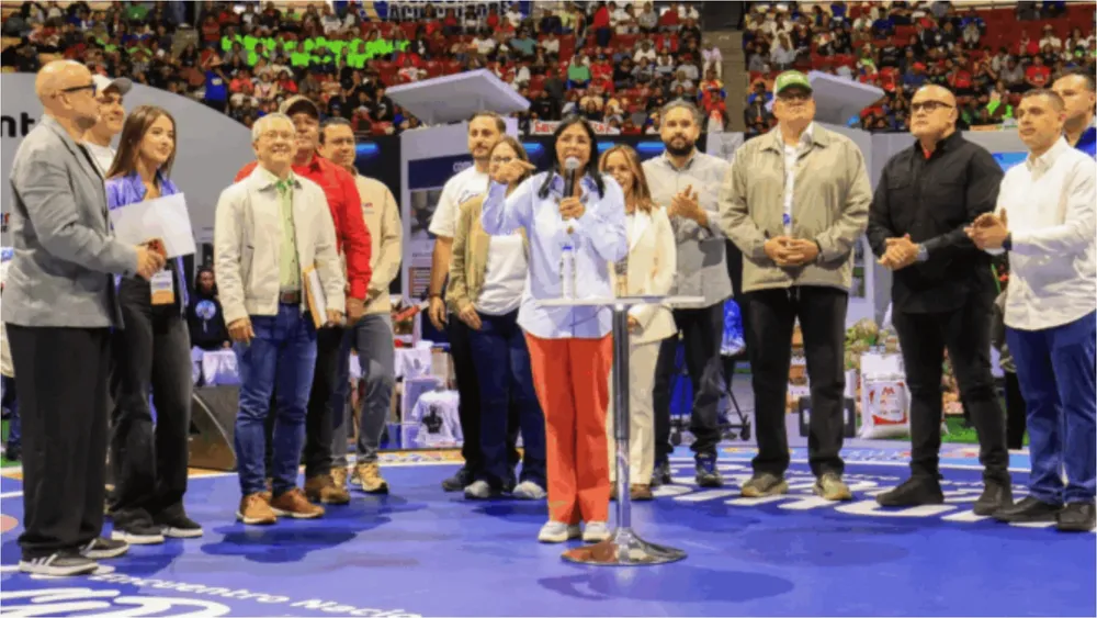 padrinos-de-las-regiones-prensa-presidencial-55760